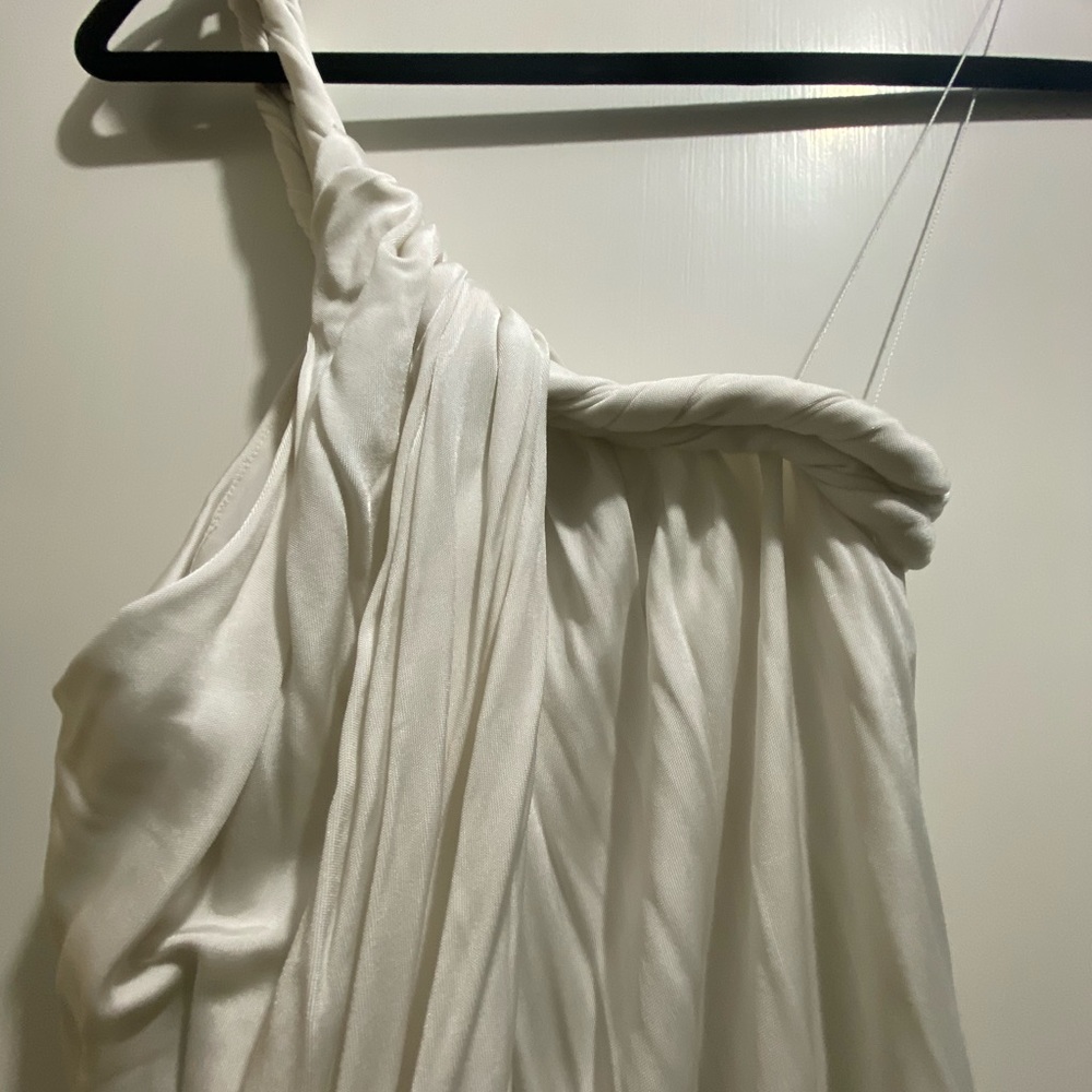 White dress - Picture 2 of 3